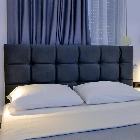 Konukevi Enxhi 3*