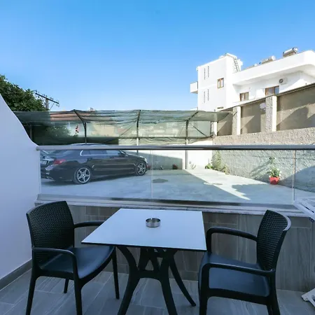 Enxhi Penzion 3*