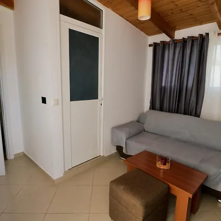 Enxhi Guest house *