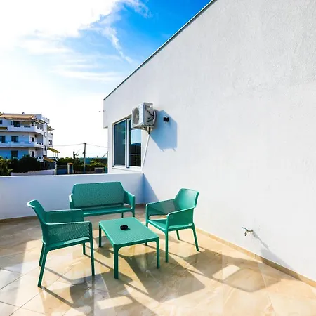 Enxhi Penzion 3*