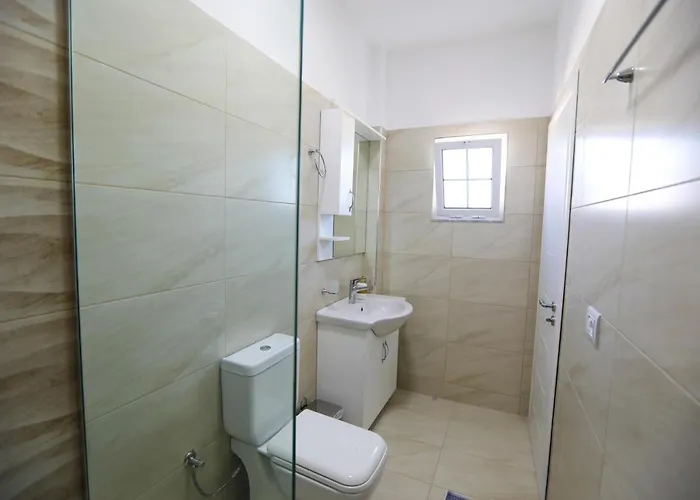 Enxhi 3* Ksamil