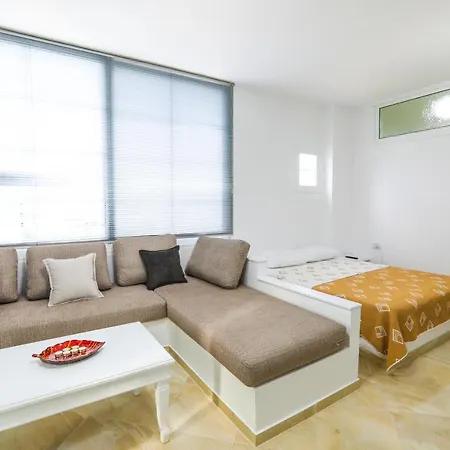 Enxhi Guest house Ksamil