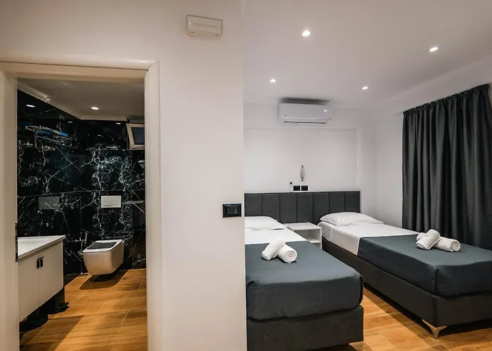 Enxhi ゲストハウス